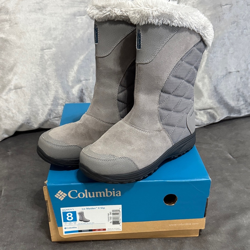 Columbia Women's Gray Winter Boots with Plush Lining